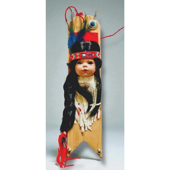 Indian Princess Porcelain Doll Head Signed Plaque - Picture 2 of 10